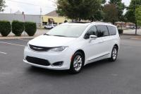 Used 2020 Chrysler PACIFICA Limited w/NAV for sale Sold at Auto Collection in Murfreesboro TN 37130 2