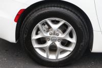 Used 2020 Chrysler PACIFICA Limited w/NAV for sale Sold at Auto Collection in Murfreesboro TN 37129 23