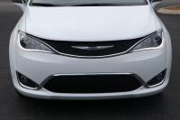 Used 2020 Chrysler PACIFICA Limited w/NAV for sale Sold at Auto Collection in Murfreesboro TN 37129 27