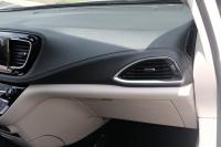 Used 2020 Chrysler PACIFICA Limited w/NAV for sale Sold at Auto Collection in Murfreesboro TN 37129 40