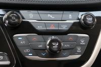 Used 2020 Chrysler PACIFICA Limited w/NAV for sale Sold at Auto Collection in Murfreesboro TN 37129 74