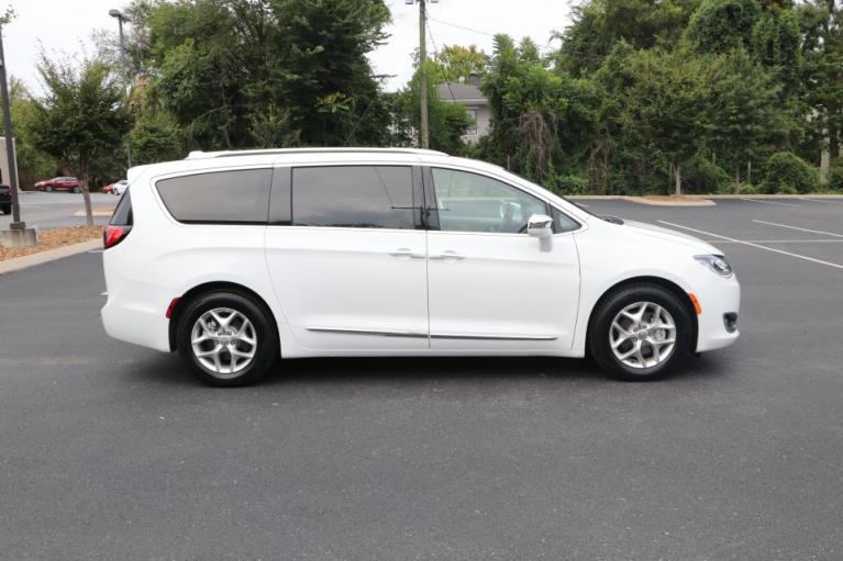 Used 2020 Chrysler PACIFICA Limited w/NAV LIMITED for sale $32,950 at Auto Collection in Murfreesboro TN 37130 8