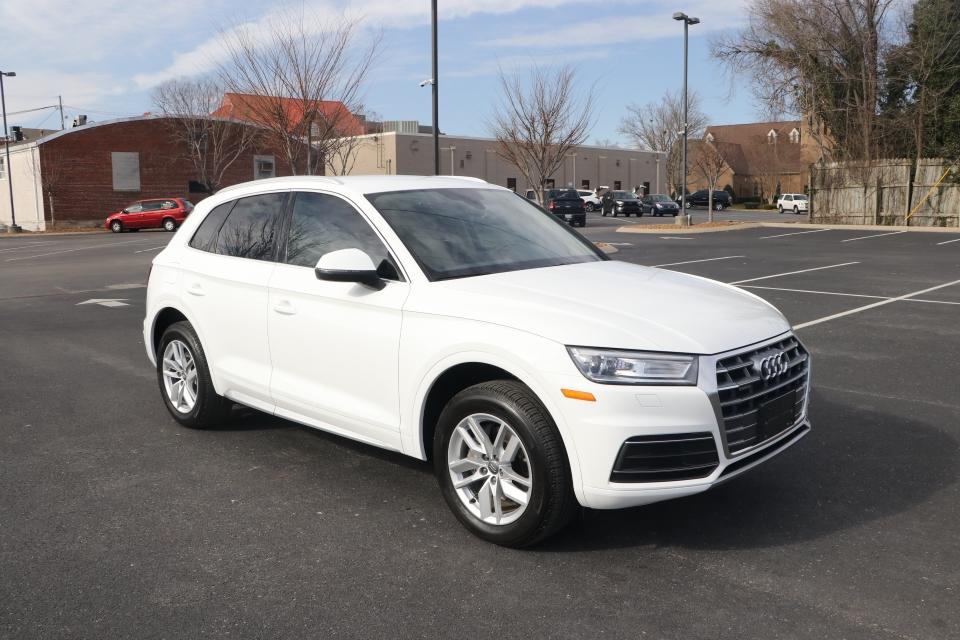 Used 2020 Audi AUDI Q5 45 TFSI QUATTRO W/CONVENIENCE PKG 2.0T PREMIUM QUATTRO for sale $35,950 at Auto Collection in Murfreesboro TN 37130 1