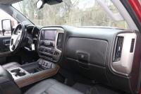 Used 2019 GMC SIERRA 2500HD DENALI DURAMAX 4WD W/NAV DENALI CREW CAB 4WD for sale Sold at Auto Collection in Murfreesboro TN 37130 37