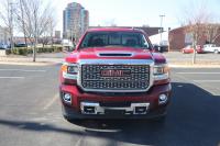Used 2019 GMC SIERRA 2500HD DENALI DURAMAX 4WD W/NAV DENALI CREW CAB 4WD for sale Sold at Auto Collection in Murfreesboro TN 37129 5