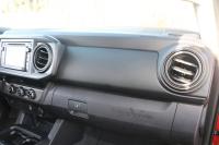 Used 2017 Toyota TACOMA SR5 Double Cab 4x2 SR5 DOUBLE CAB LONG BED I4 6AT 2WD for sale Sold at Auto Collection in Murfreesboro TN 37129 28
