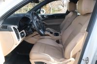 Used 2019 Porsche CAYENNE AWD W/NAV BASE for sale Sold at Auto Collection in Murfreesboro TN 37129 31