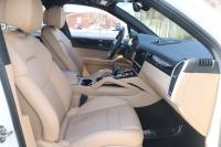 Used 2019 Porsche CAYENNE AWD W/NAV BASE for sale Sold at Auto Collection in Murfreesboro TN 37129 34