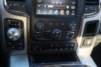 Used 2017 Ram RAM 1500 LARAMIE CREW CAB 4X4 W/NAV for sale Sold at Auto Collection in Murfreesboro TN 37129 56