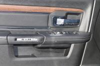 Used 2017 Ram RAM 1500 LARAMIE CREW CAB 4X4 W/NAV for sale Sold at Auto Collection in Murfreesboro TN 37130 79