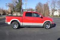 Used 2017 Ram RAM 1500 LARAMIE CREW CAB 4X4 W/NAV for sale Sold at Auto Collection in Murfreesboro TN 37129 8
