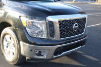 Used 2017 Nissan TITAN 4WD CREW CAB W/NAV SV CREW CAB 4WD for sale Sold at Auto Collection in Murfreesboro TN 37129 11