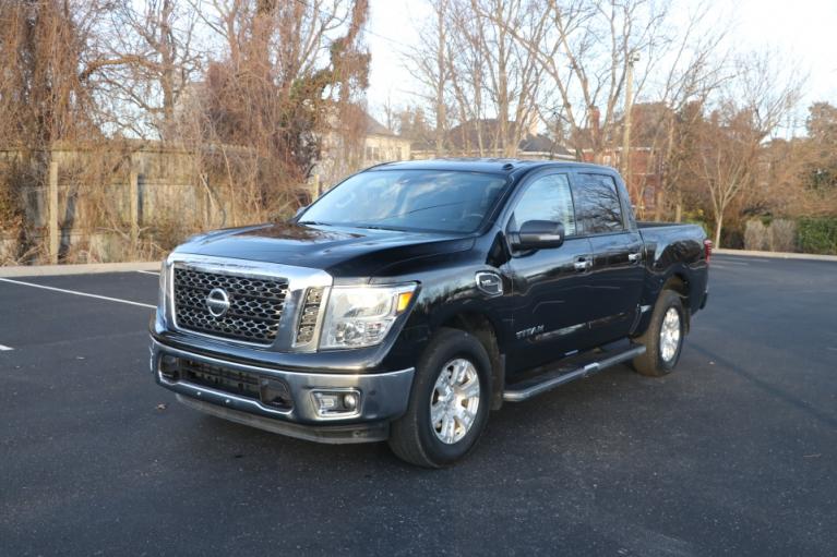 Used 2017 Nissan TITAN 4WD CREW CAB W/NAV SV CREW CAB 4WD for sale Sold at Auto Collection in Murfreesboro TN 37130 2