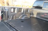 Used 2017 Nissan TITAN 4WD CREW CAB W/NAV SV CREW CAB 4WD for sale Sold at Auto Collection in Murfreesboro TN 37129 31