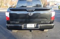 Used 2017 Nissan TITAN 4WD CREW CAB W/NAV SV CREW CAB 4WD for sale Sold at Auto Collection in Murfreesboro TN 37129 33