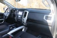 Used 2017 Nissan TITAN 4WD CREW CAB W/NAV SV CREW CAB 4WD for sale Sold at Auto Collection in Murfreesboro TN 37129 41