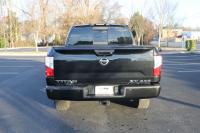 Used 2017 Nissan TITAN 4WD CREW CAB W/NAV SV CREW CAB 4WD for sale Sold at Auto Collection in Murfreesboro TN 37129 6