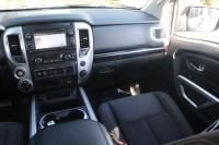 Used 2017 Nissan TITAN 4WD CREW CAB W/NAV SV CREW CAB 4WD for sale Sold at Auto Collection in Murfreesboro TN 37129 63