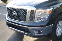 Used 2017 Nissan TITAN 4WD CREW CAB W/NAV SV CREW CAB 4WD for sale Sold at Auto Collection in Murfreesboro TN 37129 9