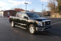Used 2017 Nissan TITAN 4WD CREW CAB W/NAV SV CREW CAB 4WD for sale Sold at Auto Collection in Murfreesboro TN 37129 1