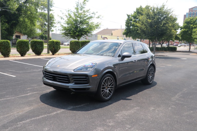 Used 2019 Porsche CAYENNE PREMIUM PLUS AWD W/NAV BASE for sale Sold at Auto Collection in Murfreesboro TN 37130 2