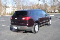 Used 2009 CHEVROLET TRAVERSE LS FWD for sale Sold at Auto Collection in Murfreesboro TN 37129 3
