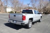 Used 2018 Chevrolet SILVERADO 1500 2LT Crew cab 4x4 for sale Sold at Auto Collection in Murfreesboro TN 37129 3