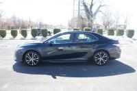 Used 2020 Toyota CAMRY SE FWD SE for sale Sold at Auto Collection in Murfreesboro TN 37130 7