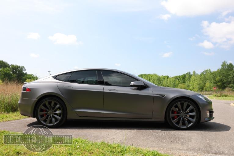 Used 2016 TESLA MODEL S P90D PREMIUM LUDICROUS SPEED W/SUPERCHARGER for sale Sold at Auto Collection in Murfreesboro TN 37130 8