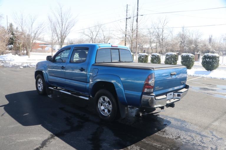 Used 2009 Toyota TACOMA PRERUNNER SR5 DBL CAB RWD for sale Sold at Auto Collection in Murfreesboro TN 37130 4