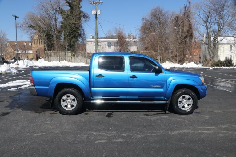 Used 2009 Toyota TACOMA PRERUNNER SR5 DBL CAB RWD PRERUNNER DOUBLE CAB V6 AUTO 2WD for sale $14,950 at Auto Collection in Murfreesboro TN 37130 8
