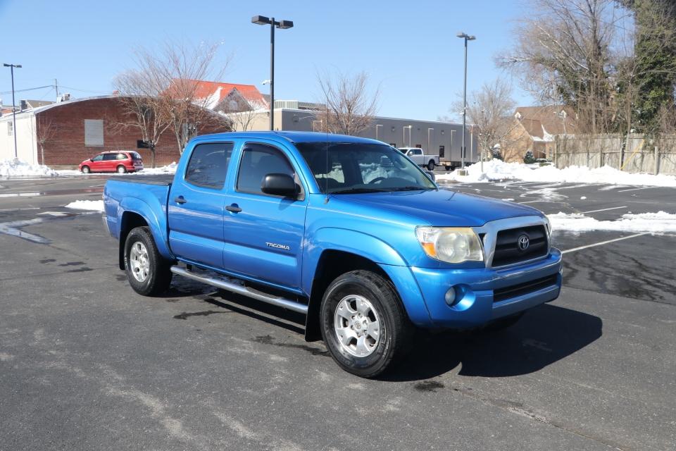 Used 2009 Toyota TACOMA PRERUNNER SR5 DBL CAB RWD PRERUNNER DOUBLE CAB V6 AUTO 2WD for sale $14,950 at Auto Collection in Murfreesboro TN 37130 1