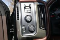 Used 2017 Chevrolet SILVERADO 2500 HD HIGH COUNTRY DURAMAX W/NAV for sale Sold at Auto Collection in Murfreesboro TN 37129 39