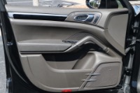 Used 2018 PORSCHE CAYENNE PLATINUM EDITION AWD W/PREMIUM PACKAGE for sale Sold at Auto Collection in Murfreesboro TN 37129 75