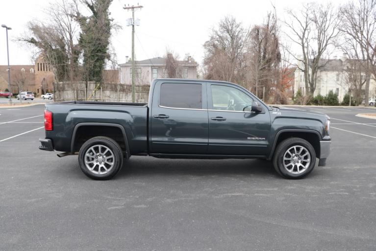 Used 2018 GMC SIERRA 1500 SLE CREW CAB 4X4 for sale Sold at Auto Collection in Murfreesboro TN 37130 8