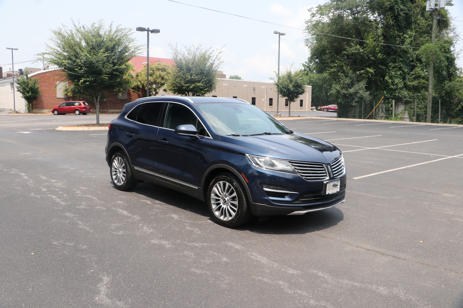 Used 2015 LINCOLN MKC AWD W/NAV for sale $17,950 at Auto Collection in Murfreesboro TN 37130 1