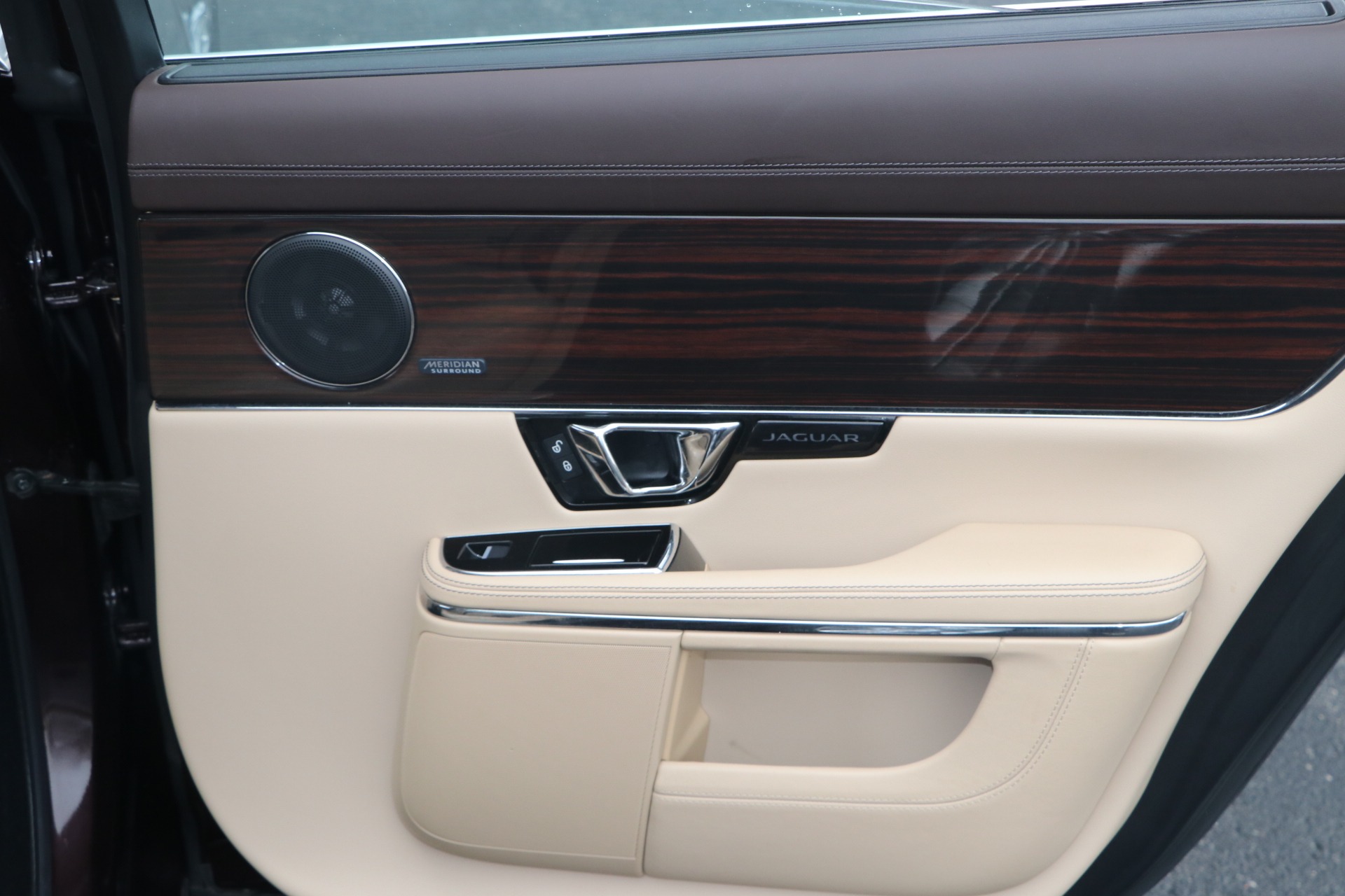 Used-2015-JAGUAR-XJ-PORTFOLIO-