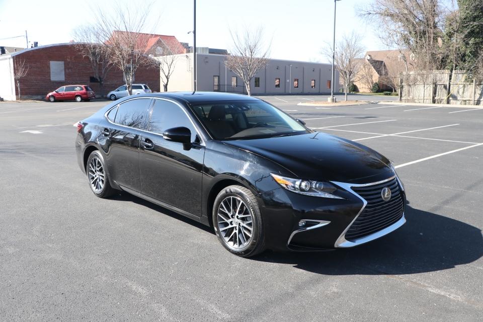 Used 2016 Lexus ES 350 LUXURY FWD W/NAV for sale Sold at Auto Collection in Murfreesboro TN 37130 1
