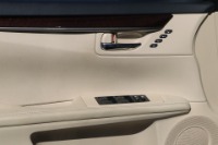 Used 2013 Lexus ES 350 PREMIUM W/NAV for sale Sold at Auto Collection in Murfreesboro TN 37130 38