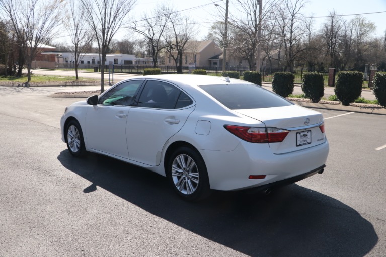 Used 2013 Lexus ES 350 PREMIUM W/NAV for sale Sold at Auto Collection in Murfreesboro TN 37130 4
