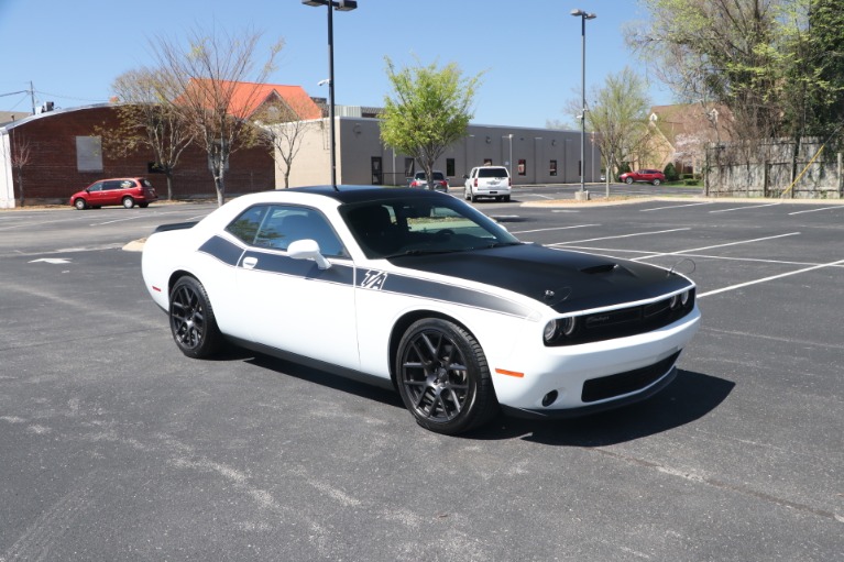 Used 2017 Dodge Challenger T/A HEMI W/NAV for sale $35,950 at Auto Collection in Murfreesboro TN 37130 1