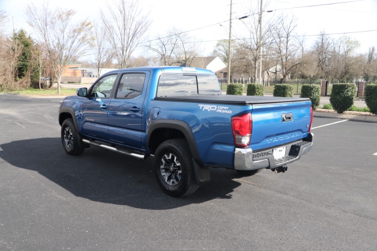 Used 2017 Toyota Tacoma TRD OFFROAD 4X2 for sale Sold at Auto Collection in Murfreesboro TN 37130 4
