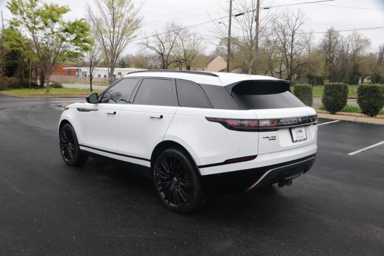 Used 2018 Land Rover Range Rover VELAR DYNAMIC SE W/NAV for sale Sold at Auto Collection in Murfreesboro TN 37130 4