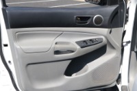 Used 2013 Toyota Tacoma PRERUNNER DBL CAB 4X2 for sale Sold at Auto Collection in Murfreesboro TN 37129 34