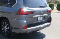Used 2018 Lexus LX 570 LUXURY AWD W/NAV TV DVD for sale Sold at Auto Collection in Murfreesboro TN 37129 17