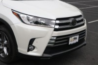 Used 2018 Toyota Highlander LIMITED PLATINUM AWD W/NAV for sale Sold at Auto Collection in Murfreesboro TN 37130 12