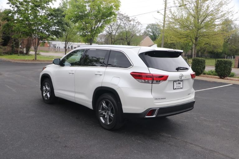 Used 2018 Toyota Highlander LIMITED PLATINUM AWD W/NAV for sale Sold at Auto Collection in Murfreesboro TN 37130 4