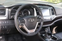 Used 2018 Toyota Highlander LIMITED PLATINUM AWD W/NAV for sale Sold at Auto Collection in Murfreesboro TN 37130 41
