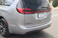Used 2021 Chrysler Pacifica TOURING L FWD W/NAV for sale Sold at Auto Collection in Murfreesboro TN 37129 17