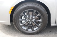 Used 2021 Chrysler Pacifica TOURING L FWD W/NAV for sale Sold at Auto Collection in Murfreesboro TN 37129 19